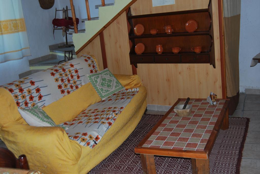 Bolotana B&B Baddesalighes מראה חיצוני תמונה