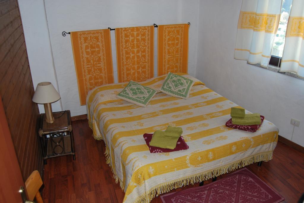 Bolotana B&B Baddesalighes חדר תמונה