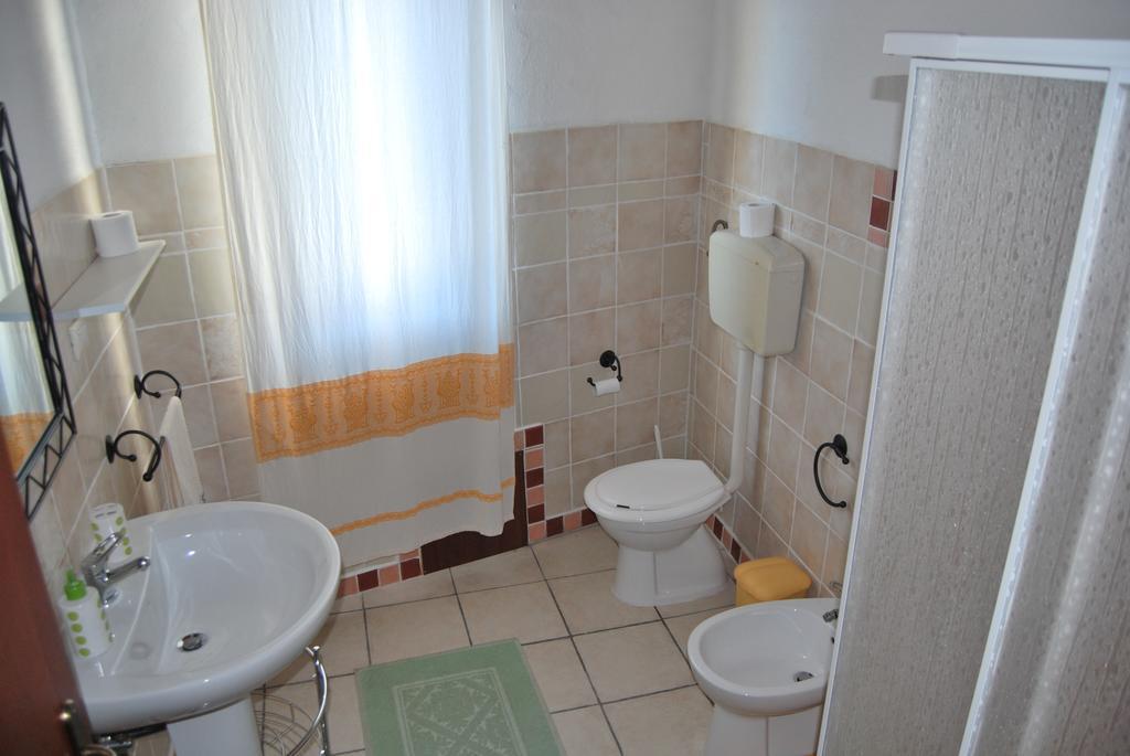 Bolotana B&B Baddesalighes חדר תמונה